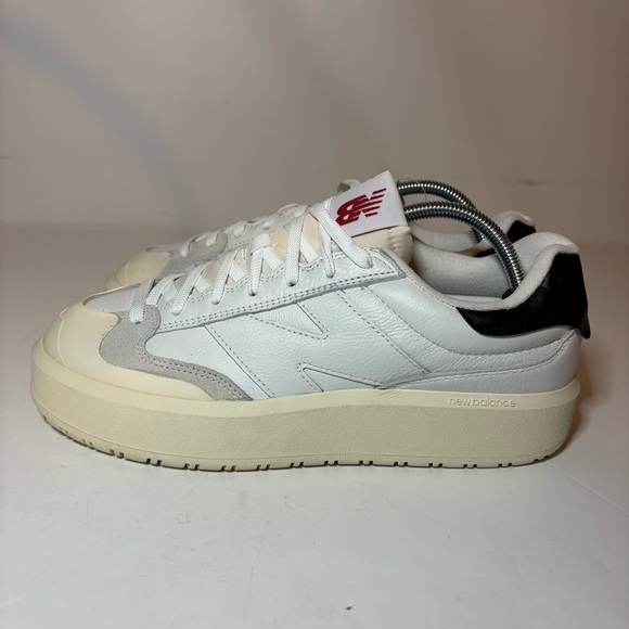 NWT New Balance CT302 Shoes Sneakers CT302OD White Cream Black Men’s 10 Unisex - Picture 1 of 9